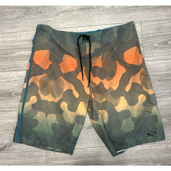 Oakley Men's Performance Fit Bundoran Biscuit‎ Camo Board Shorts Trunks XL - Picture 1 of 5